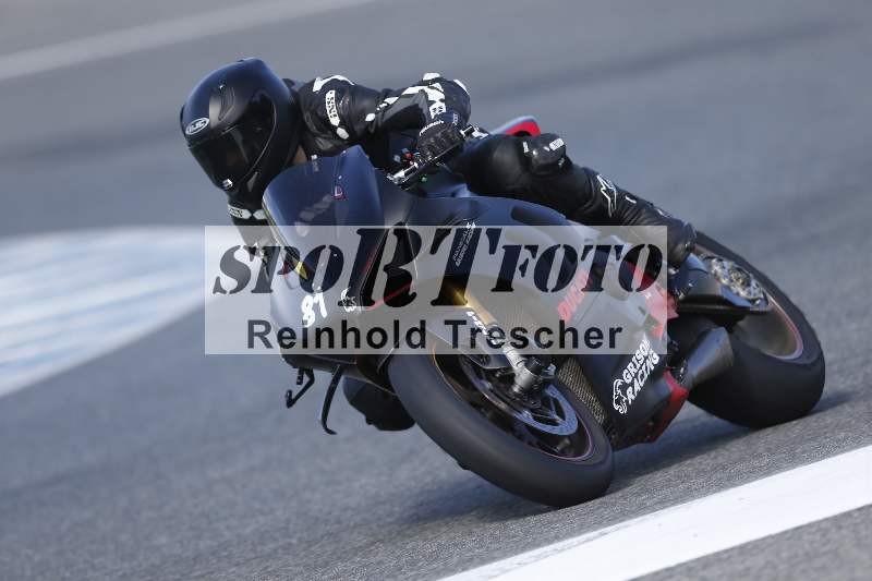 Archiv-2025/02 28.-31.01.2025 Moto Center Thun Jerez/gruen-green/81